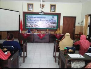 Senam Massal Hari Ibu