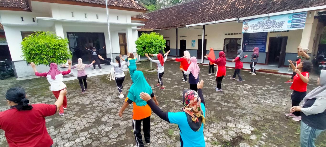 Senam Rutin Jum’at Sehat
